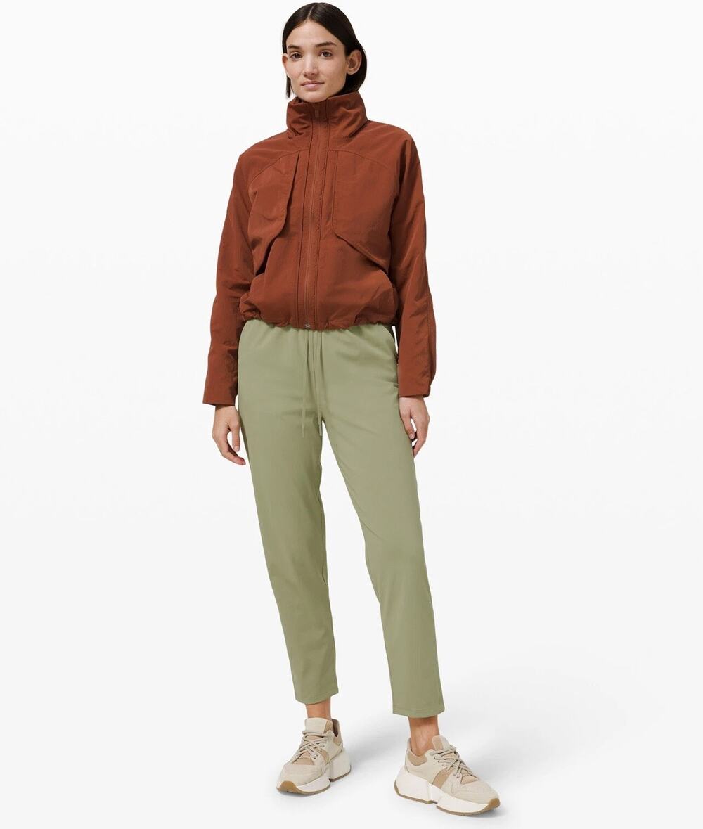 LULULEMON Stretch High-Rise Pant 7/8 Length Light Green Keep Moving Pants 8